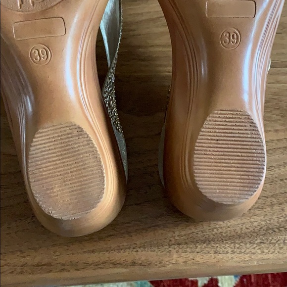 EUC slide sandals size 39 - Picture 6 of 7